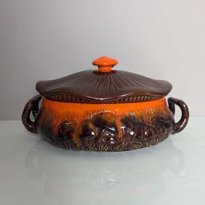 Vintage Arnel’s Merry Mushroom Casserole Dish with Lid – 14” Ceramic Decor